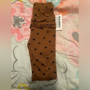 NWT! 0-3 month old navy ruffle leggings